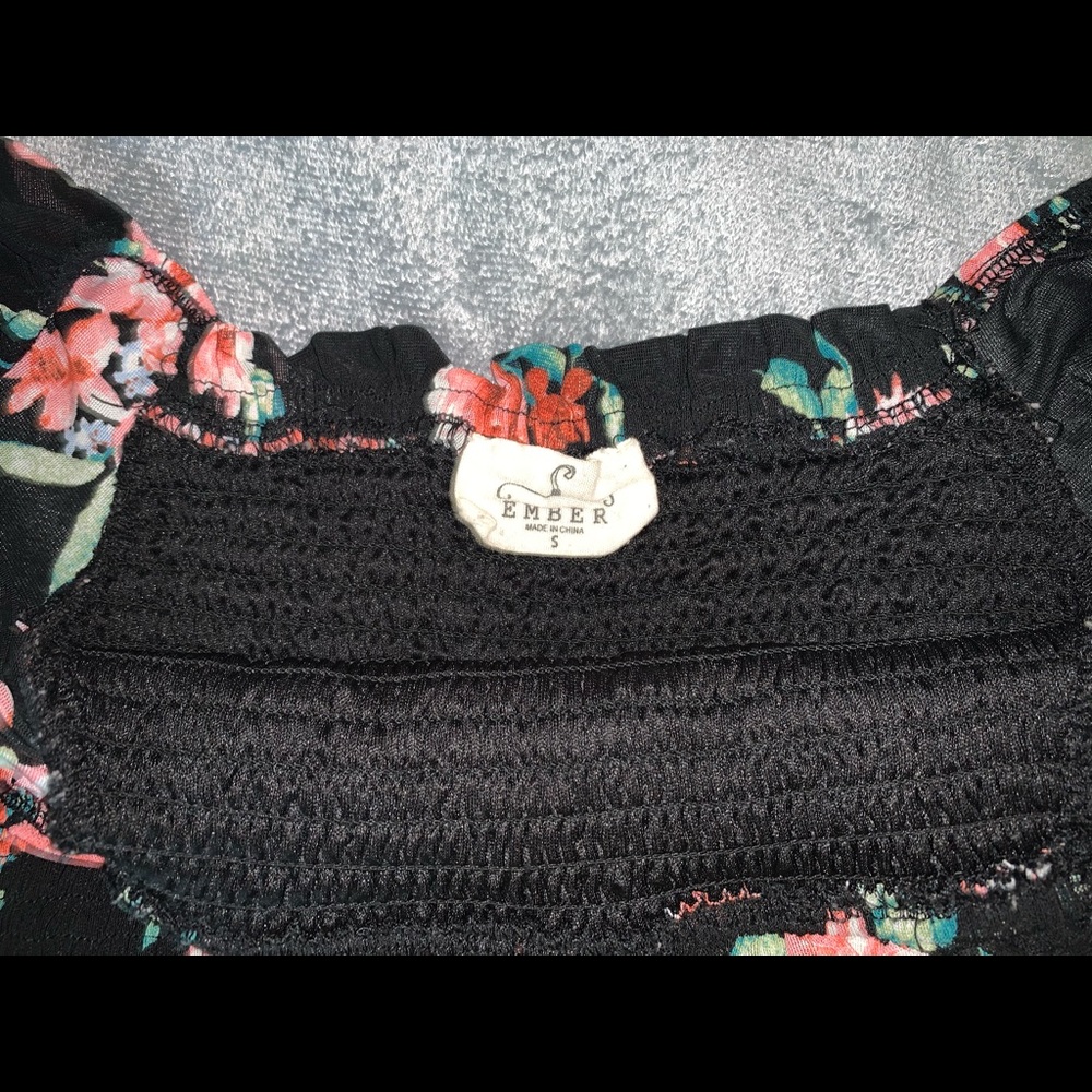 🍒 FLORAL PEPLUM TOP - Picture 2 of 2